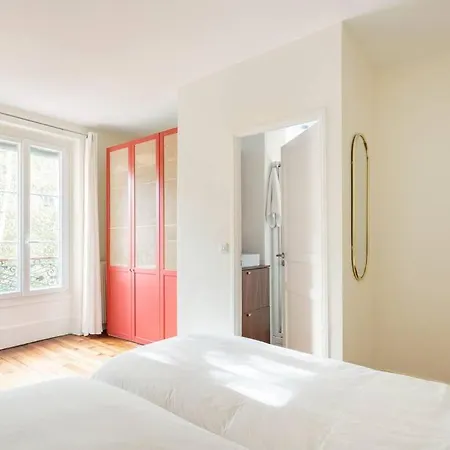 Apartment Excellent Pied A Terre Parisien *