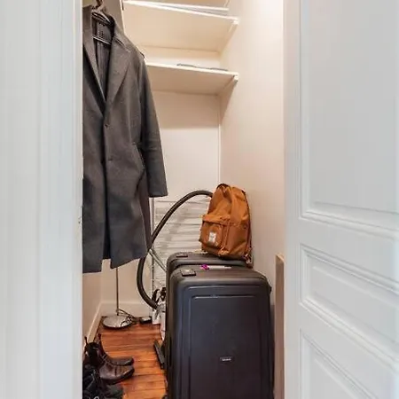 Apartment Excellent Pied A Terre Parisien *